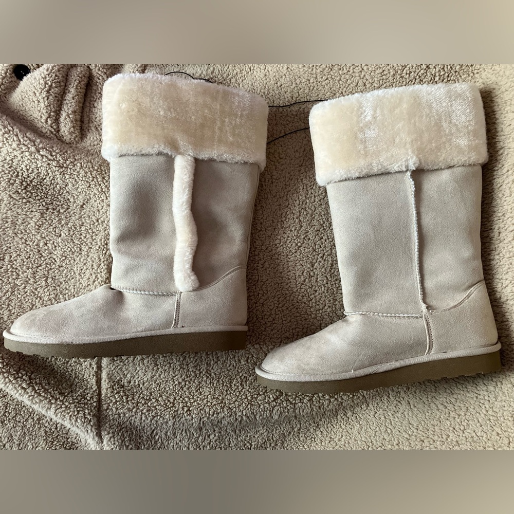 Cream Cozy Faux-Suede Women's Winter Boots - Picture 3 of 12